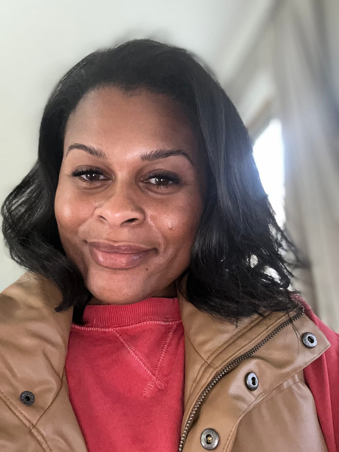 Customer photo review of Lash Bond & Seal - Black 10ml