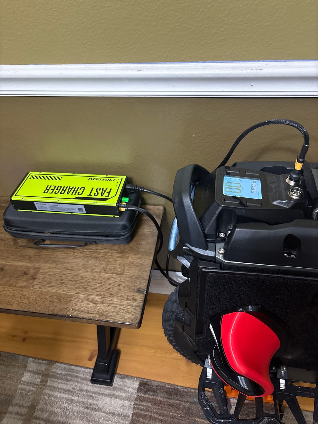 Customer photo review of Wide Range Charger HW170W(40V-178V)