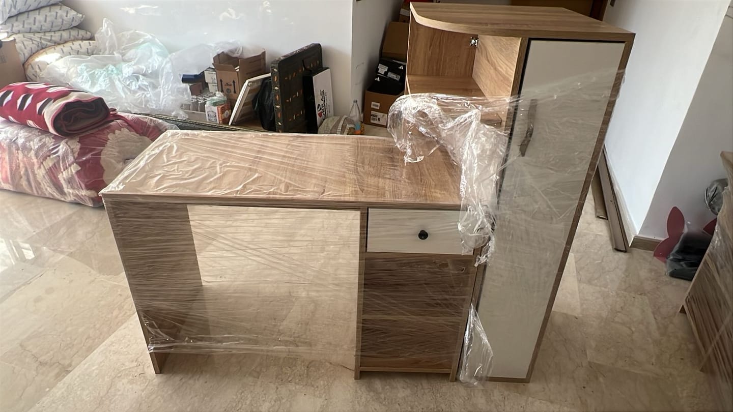 Customer photo review of Bureau Randy avec Bibliotheque en Bois