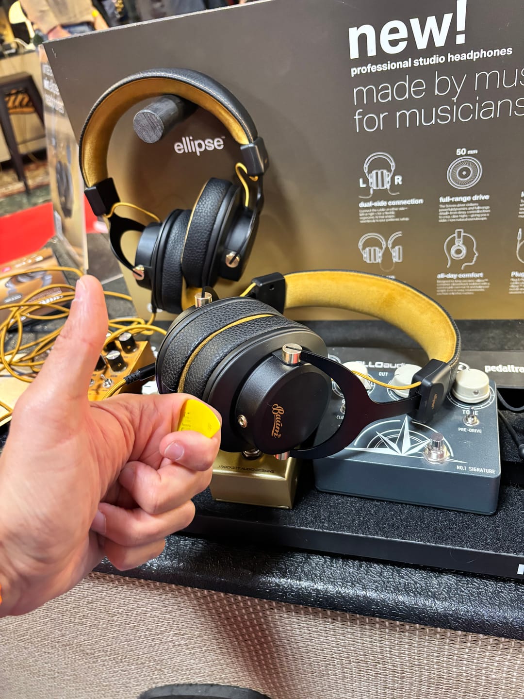 Customer photo review of ellipse studio headphones