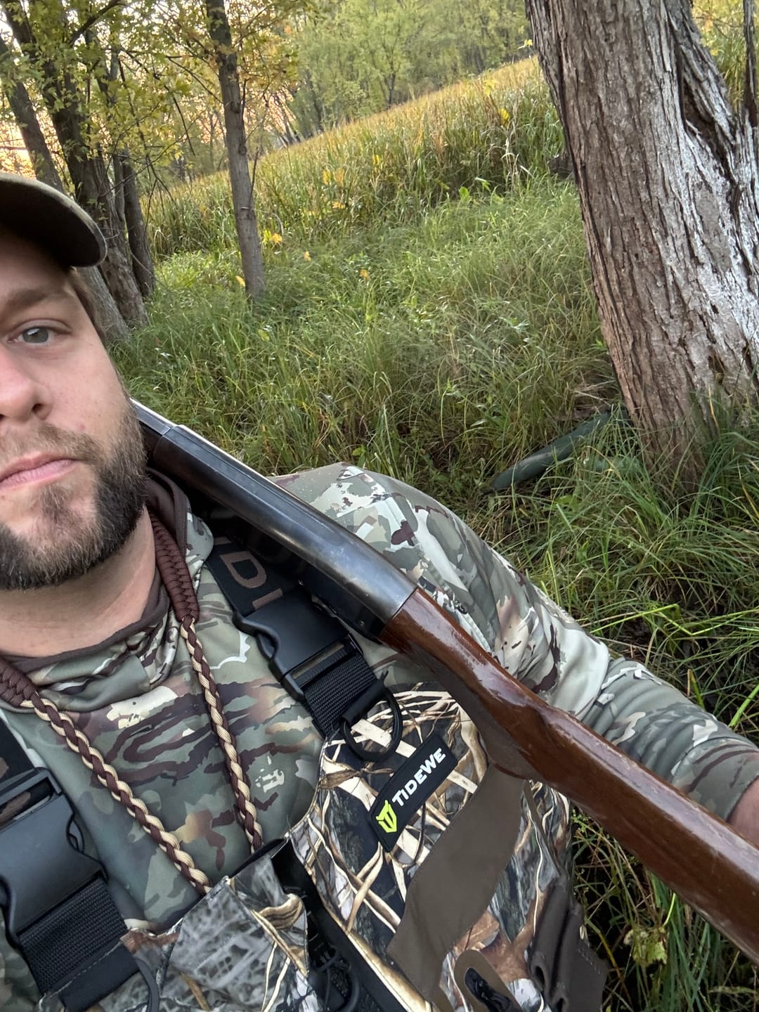 Customer photo review of Tidewe DeepWade Hunting Waders for Men - Breathable Bootfoot Waders