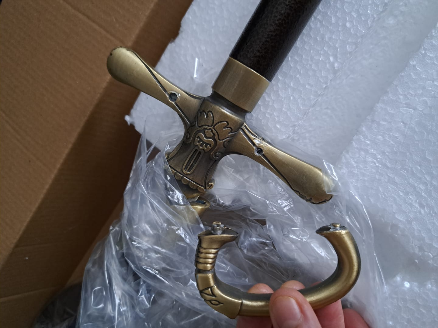 Customer photo review of GAME OF THRONES - Arya's Needle With Plaque And Scabbard