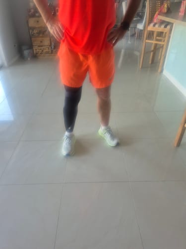 Customer photo review of Compression Sleeves V2 for Knees and Legs