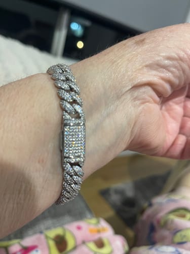 Customer photo review of Iced Out Cuban Bracelet 10MM (White Gold)