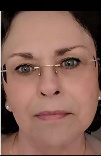 Customer photo review of Instant Dye Shampoo