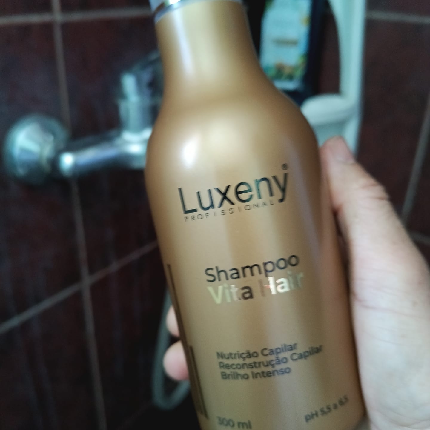 Customer photo review of Acondicionador Reconstrucción Vita Hair 300 ml