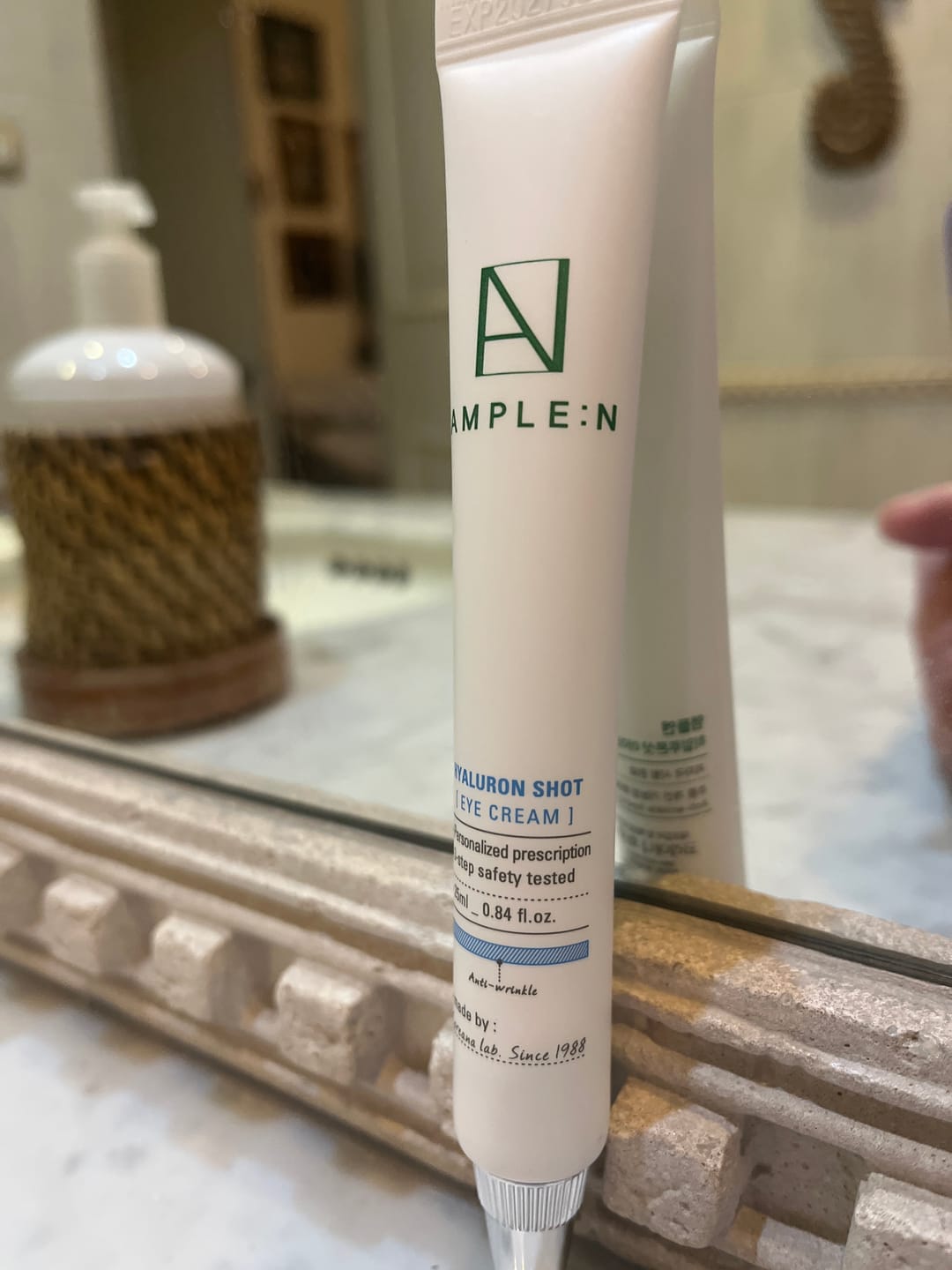 Customer photo review of Crema Contorno Ojos Antiedad AMPLEN Ácido Hialurónico 25 ml