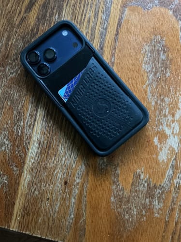 Customer photo review of iPhone 17