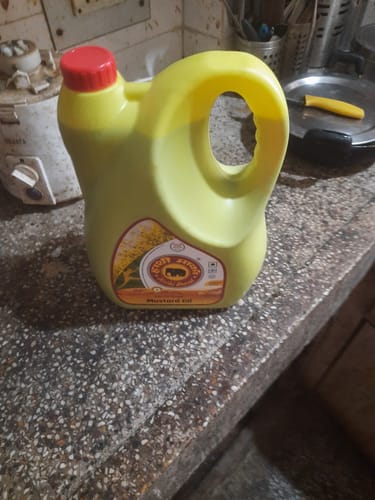 Customer photo review of Elephant Brand Hathi Marka Kacchi Ghani Mustard Oil