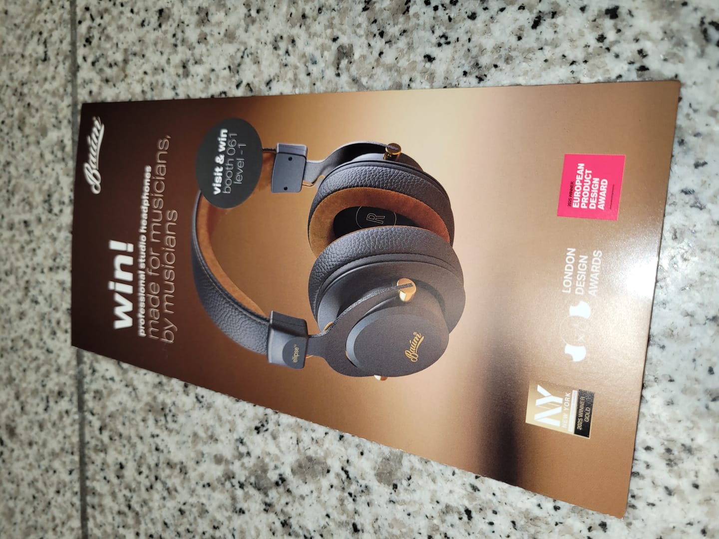 Customer photo review of ellipse studio headphones