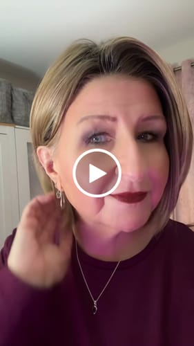 Customer video review of JBEXTENSION 12 Inches Bob Cut Shatush Mix Blonde Pre-Cut Snowflake Lace Frontlace Glueless Wig KHLOE SHATUSH MIX BLONDE【PERMATEASE】【BENDY EAR TABS】- M/L