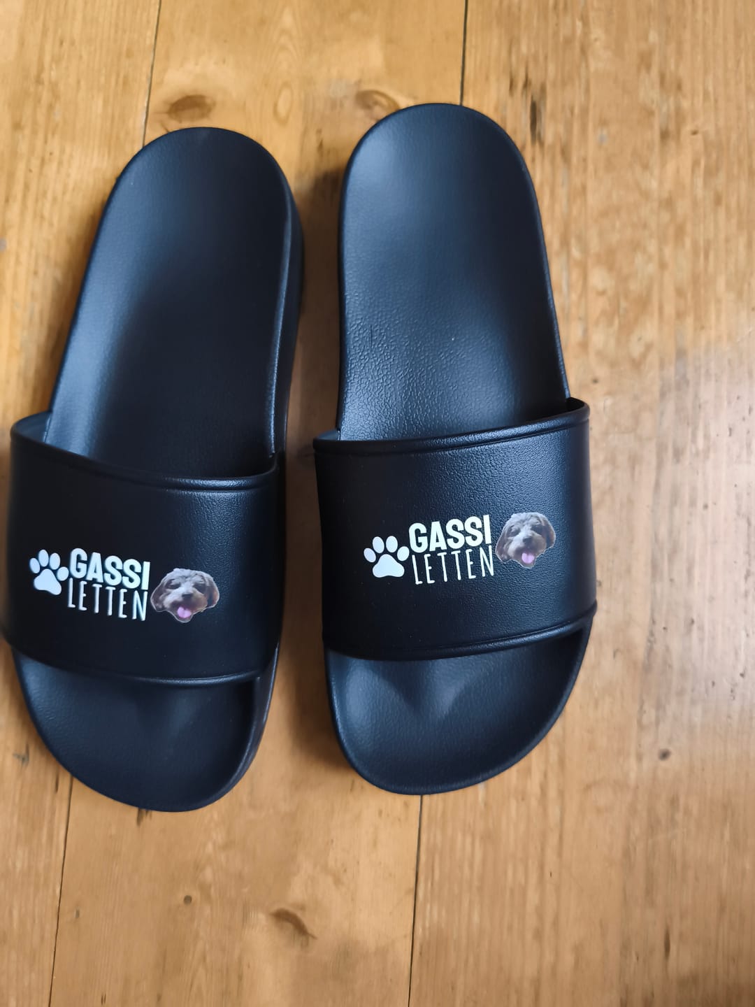 Customer photo review of Gassiletten - Individuelle Badelatschen