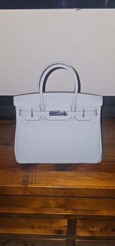 Customer photo review of Gabrielle