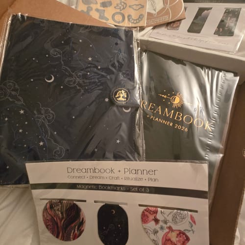 Customer photo review of 2026 Dreambook + Planner Bundles