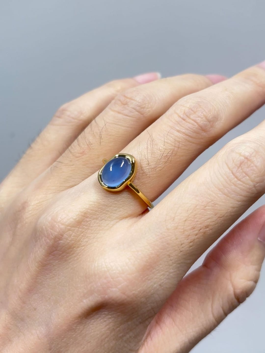 Customer photo review of Seren Droplet Sculpted Gemstone Ring