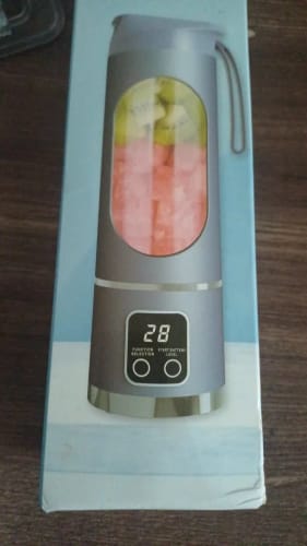 Customer photo review of Licuadora Portátil Inalámbrica USB-C Recargable, 3 Velocidades | Batidos, Jugos y Smoothies en Casa, Oficina o Viaje
