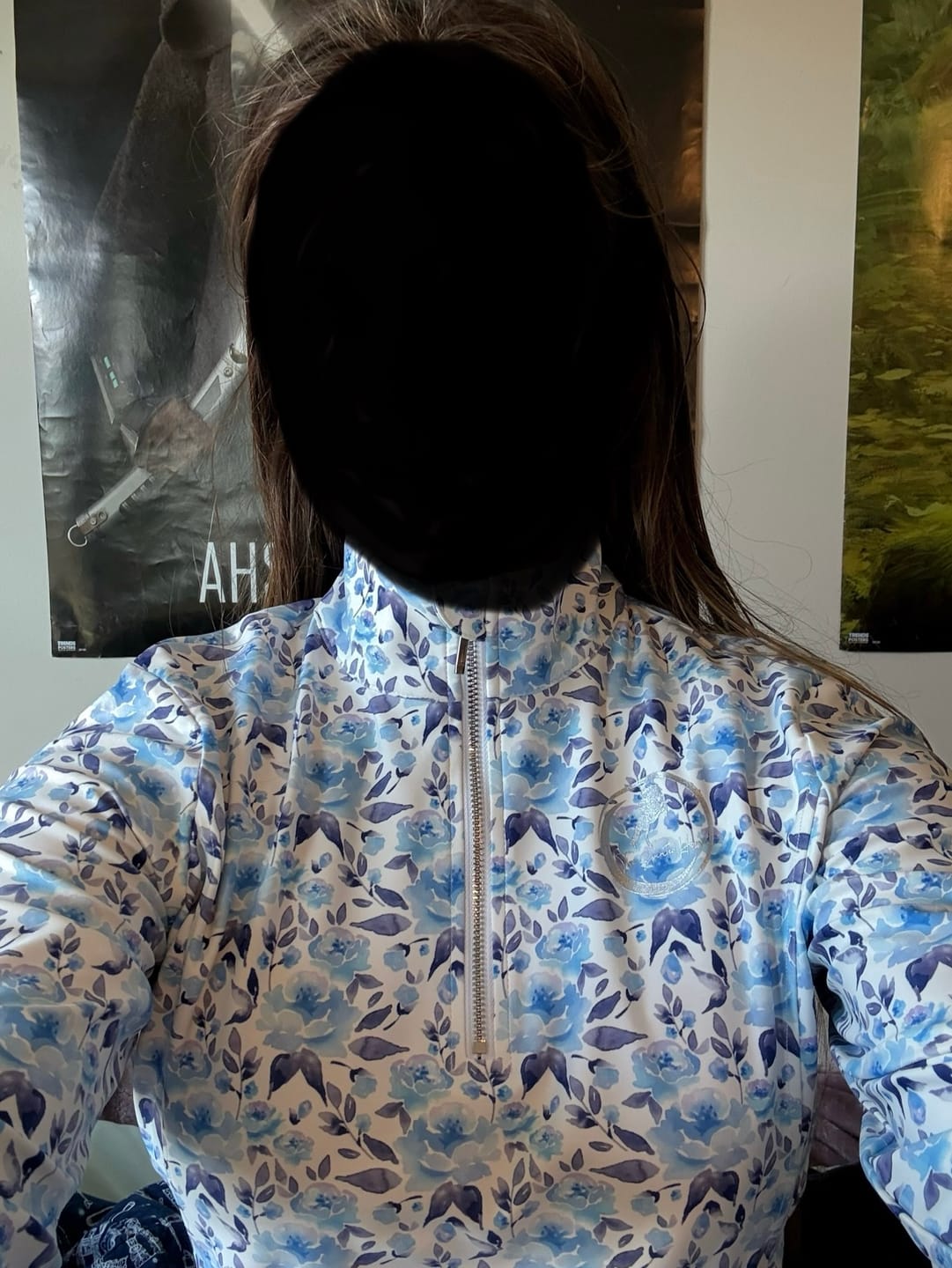 Customer photo review of Blue Roses-Hybrid Top