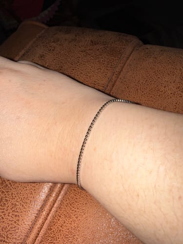 Customer photo review of Taylor Minimal Bracelet