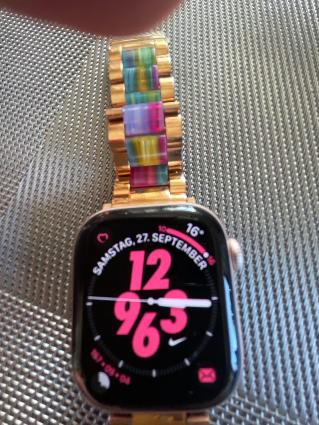Customer photo review of Apple Watch Metallarmband "Gaia"