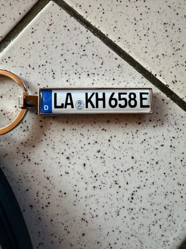 Customer photo review of Kennzeichen Schlüsselanhänger Mini Nummernschild Metall