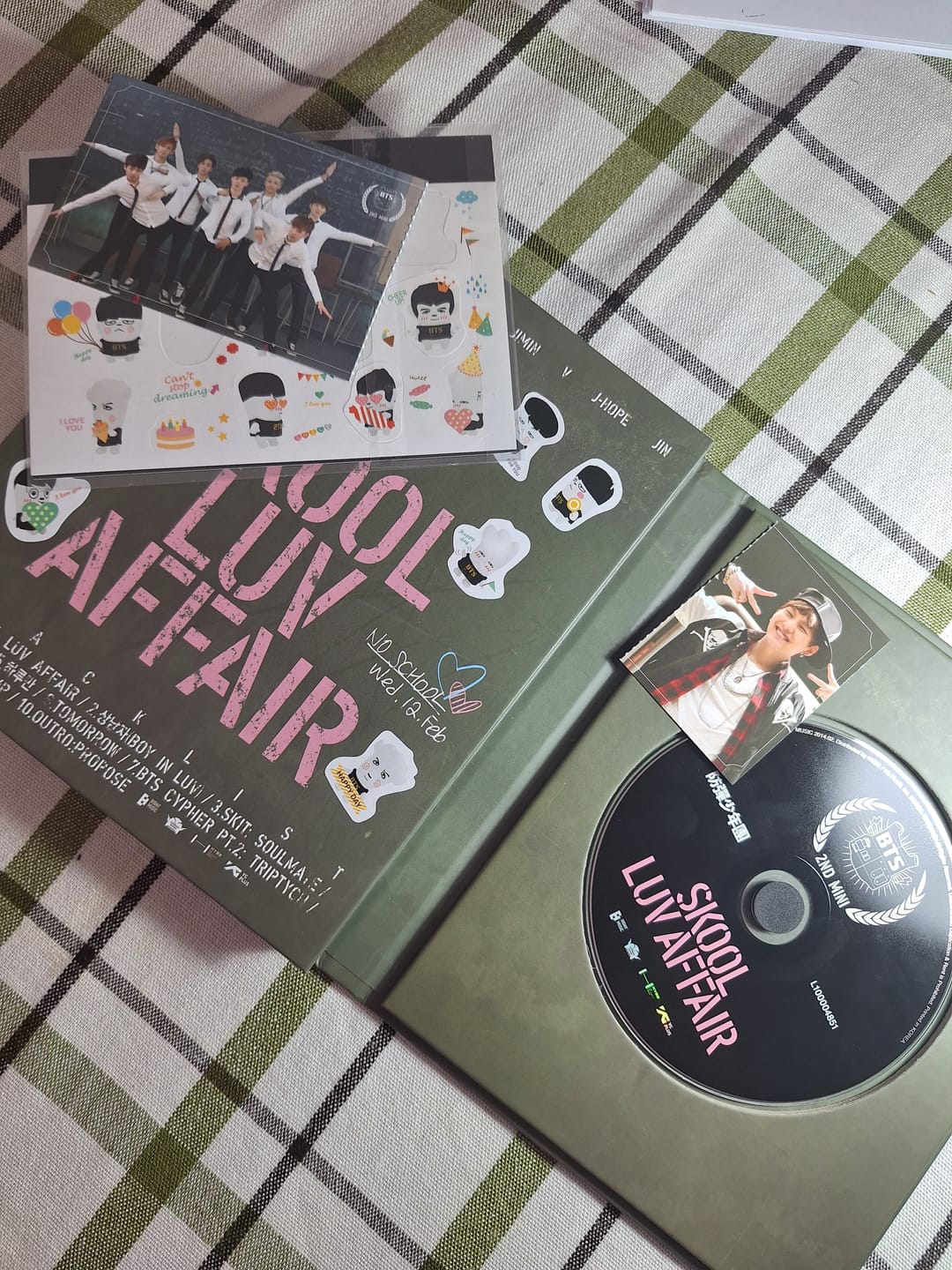 Customer photo review of BTS - 2ND MINI ALBUM SKOOL LUV AFFAIR