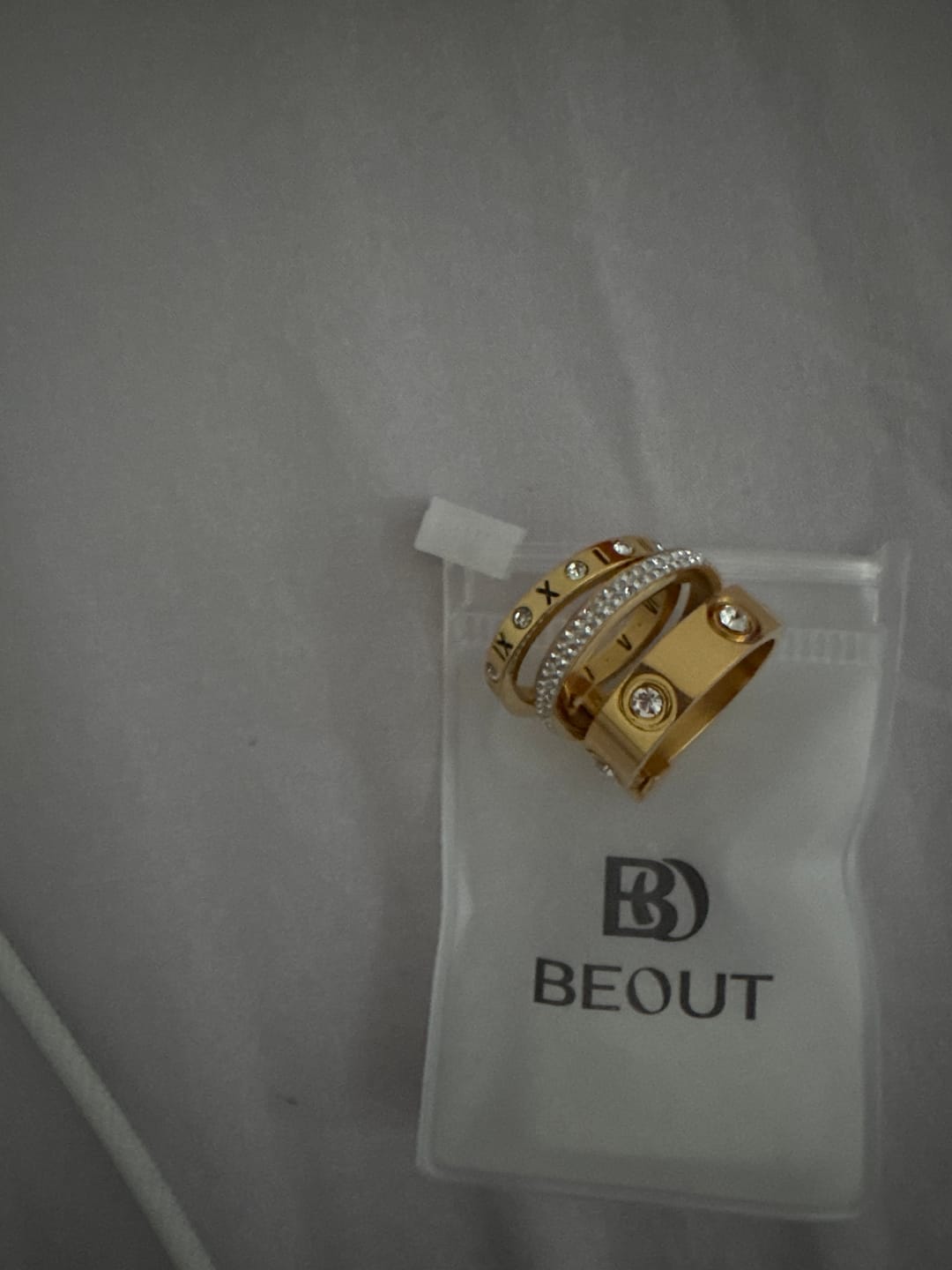 Customer photo review of Anel Triplo Glamour Banhado em Ouro 18k