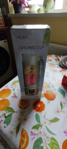 Customer photo review of Licuadora Portátil Inalámbrica USB-C Recargable, 3 Velocidades | Batidos, Jugos y Smoothies en Casa, Oficina o Viaje