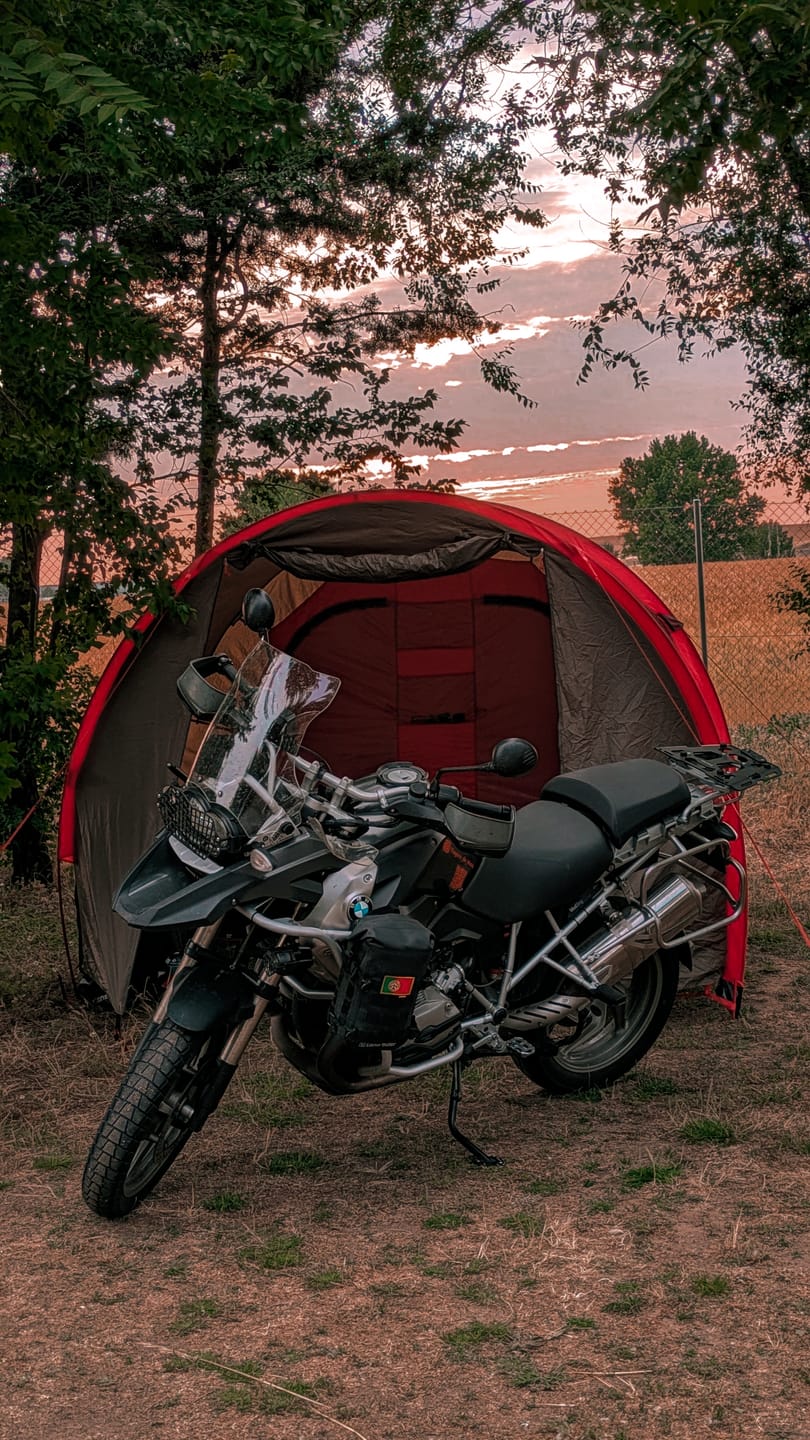 Customer photo review of MotoTent Awning Kit