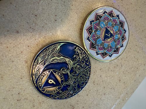 Customer photo review of 7 Year Sobriety Mint 'In Bloom' Lotus Flower Gold Plated AA Recovery Medallion - Seven Year Chip/Coin - White