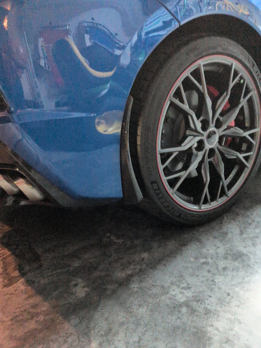 Customer photo review of Chevrolet Corvette C8 XL Extended Front & Rear Splash Guard