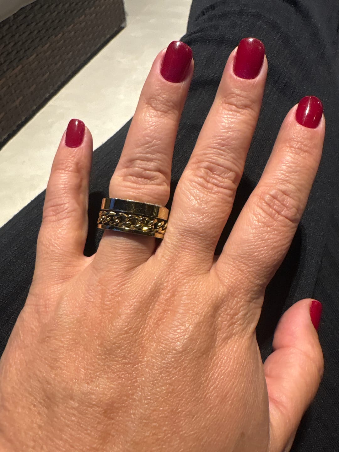 Customer photo review of Bracelete Espiral Tríplice Banhada em Ouro 18K
