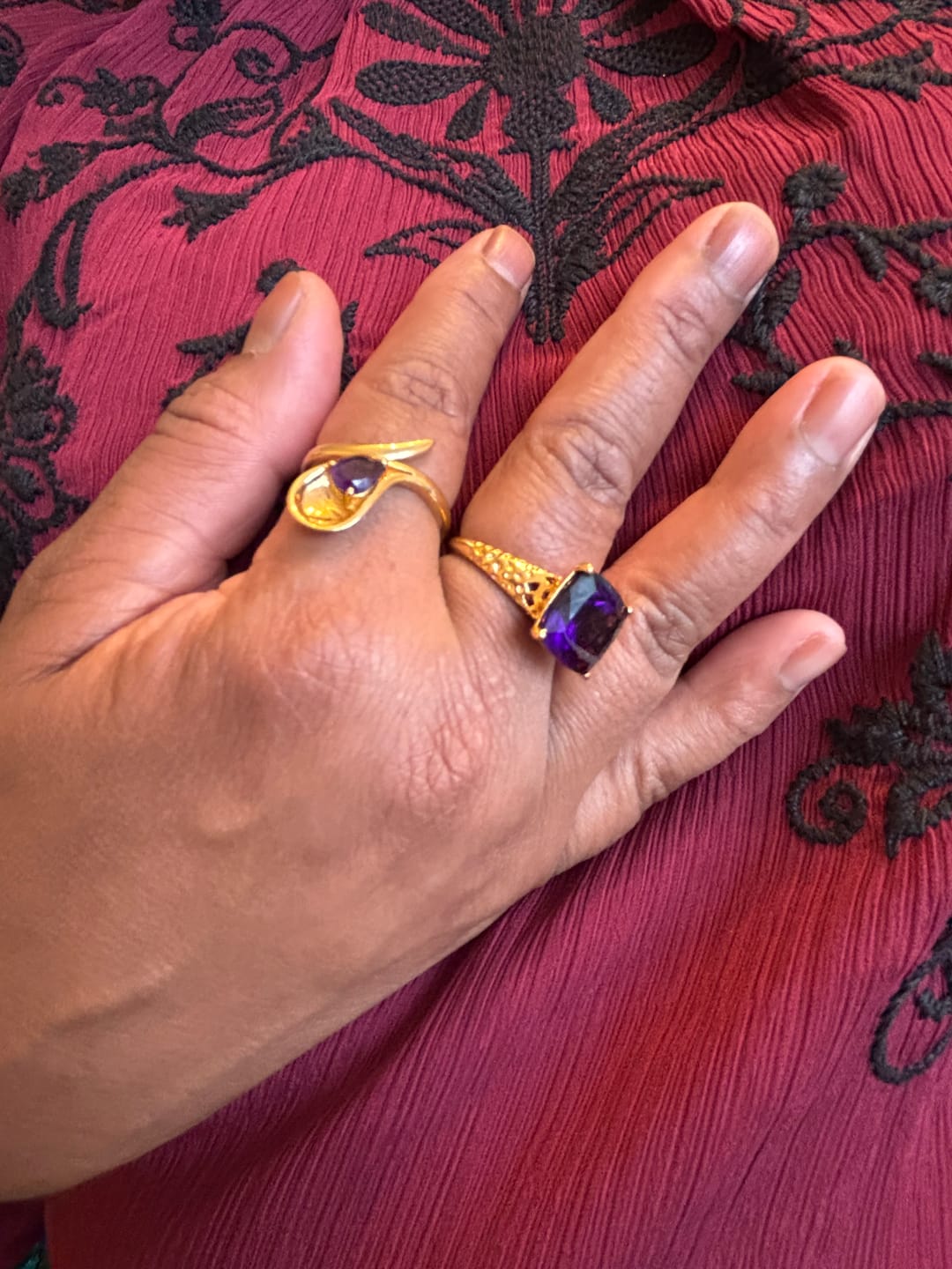 Customer photo review of Sandblast Texture Wave Ring with Amethyst