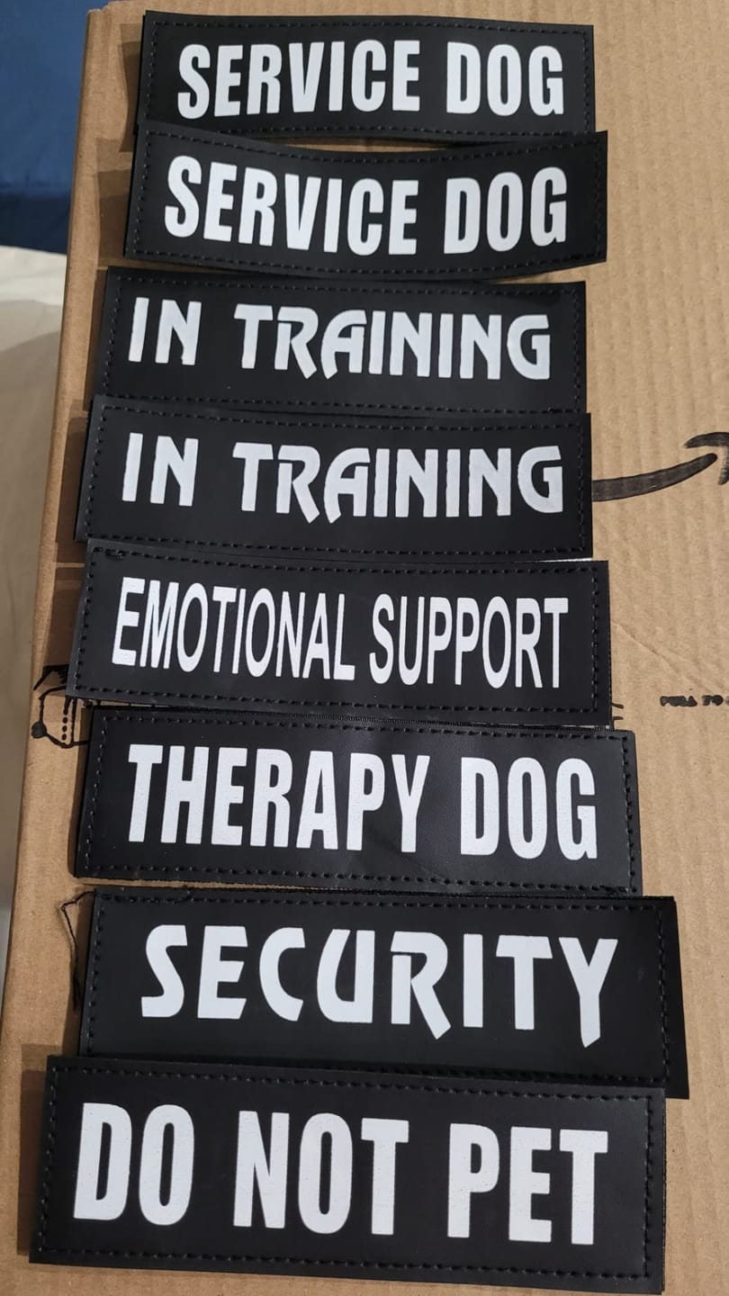 Customer photo review of Taglet - Gepersonaliseerde Velcro Hondentag