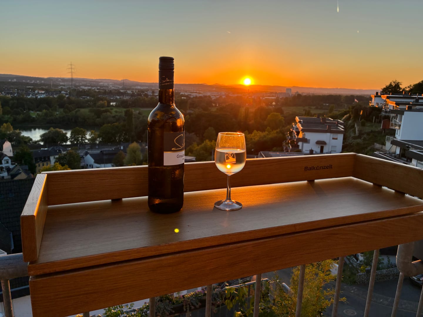 Customer photo review of 4-Season Allwetter-Schutzhülle für 1 Tisch