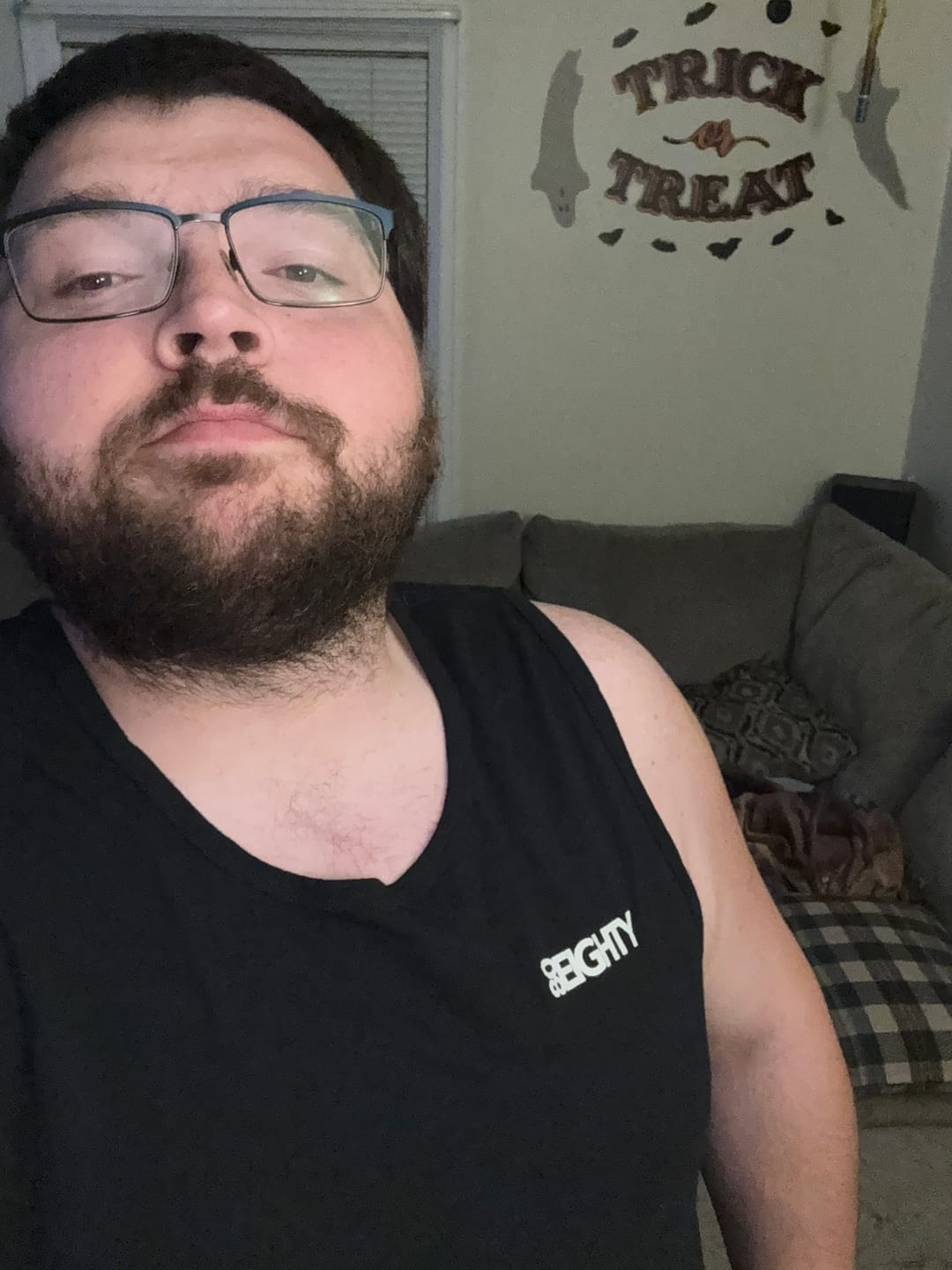 Customer photo review of 80Eighty® Classy Tank