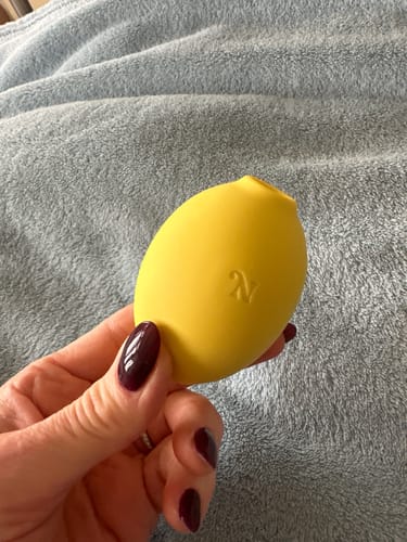 Customer photo review of Lem Clitoral Massager