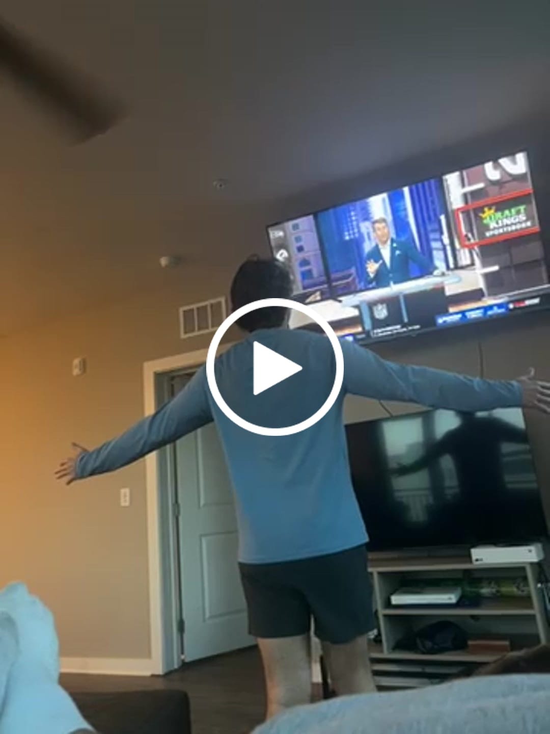 Customer video review of Essentials Short Sleeve Athletic Fitted Tee Bundle