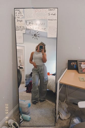 Customer photo review of 2033 - Heritage Cargo Sweats