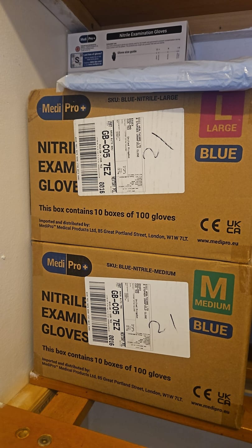 Customer photo review of Blue Nitrile Gloves Medical Grade Cat III PPE Medium x 100