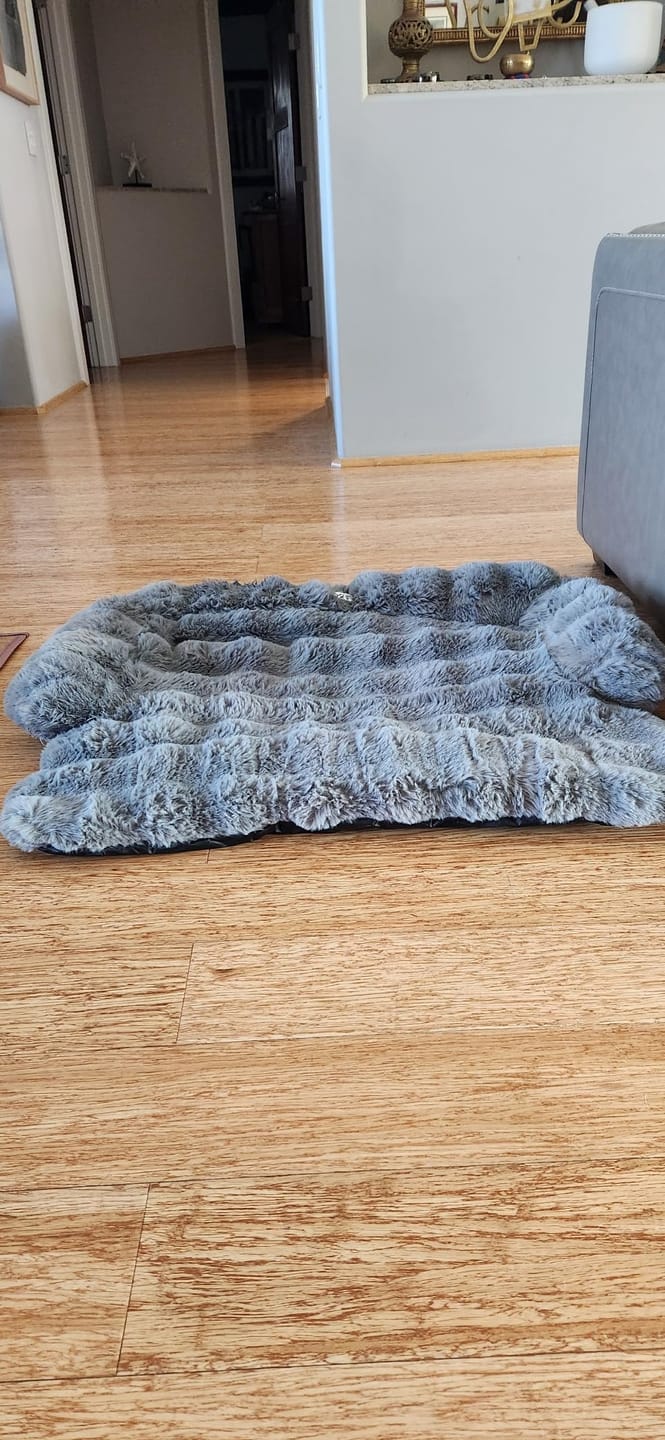 Customer photo review of RestNest - Kalmerende Meubelbeschermende Huisdiermat
