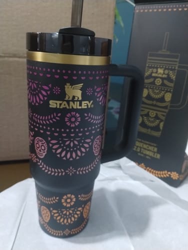 Customer photo review of Stanley Quencher H2.0 Flowstate™ Tumbler Midnight Catrina | 887ML