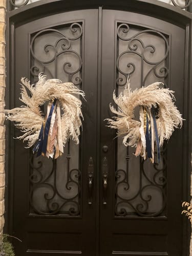 Customer photo review of Pampas Grass Wreath 36"