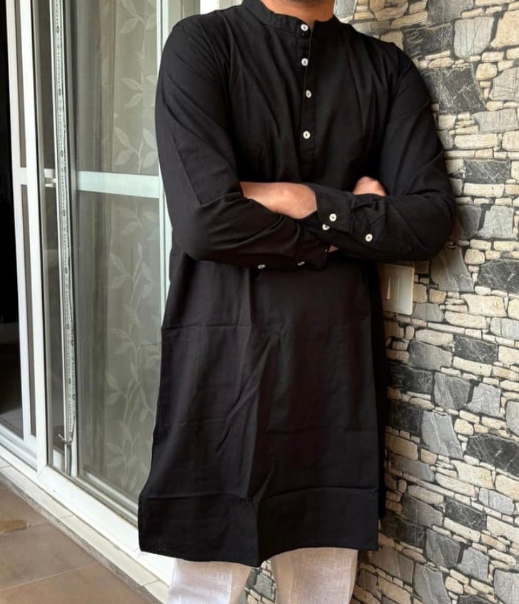 Customer photo review of Men Black Airy Linen Long Kurta