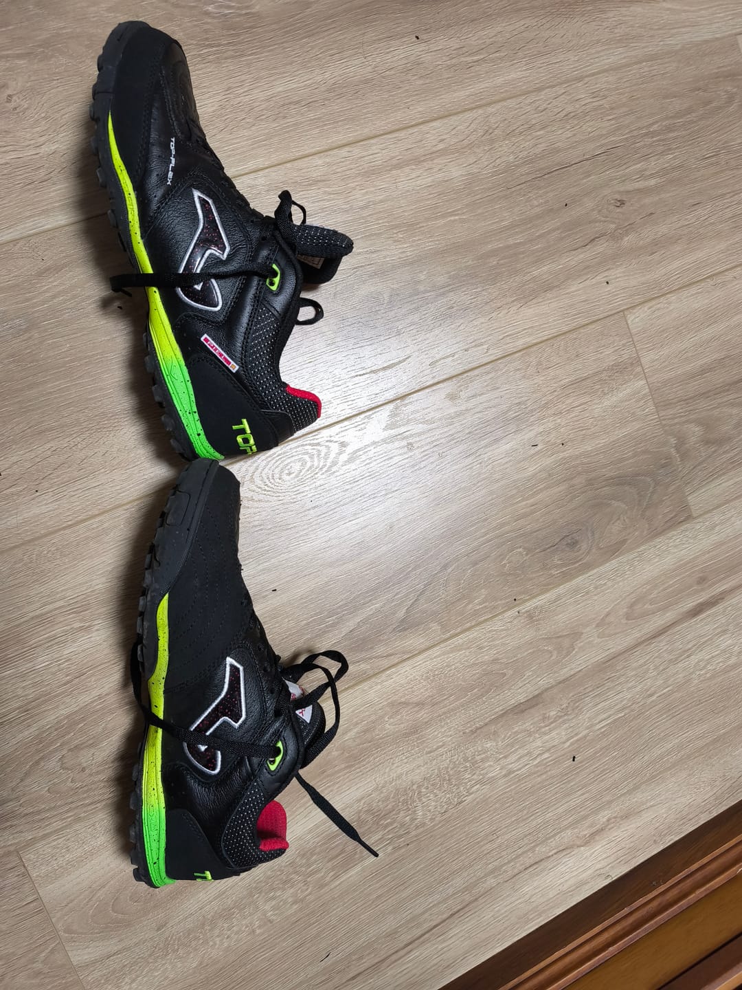 Customer photo review of Zapatilla Joma Top Flex 2401 Negra Turf (Pasto Sintetico)