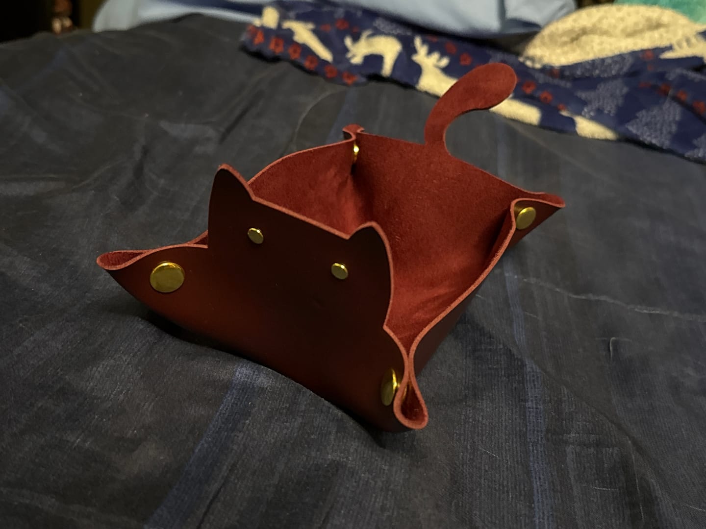Customer photo review of URWizards Soft PU Leather Dice Tray Cat