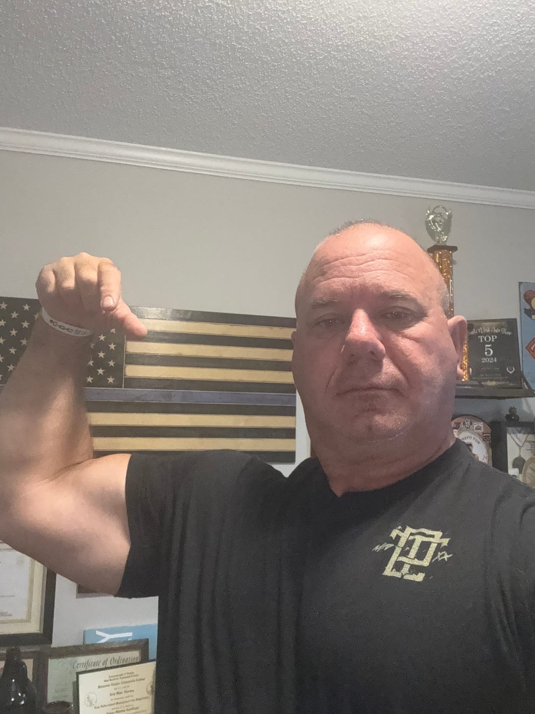 Customer photo review of Dude That Lifts Shirt Club for Him