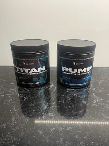 Zákaznická recenze s fotkou produktu Pump Non-Stim Pre-workout