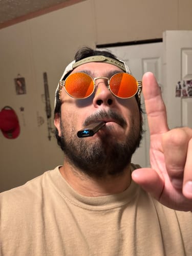 Customer photo review of 1 Gram THCA Full Spectrum Vape Pen | Sour Tangie - Sativa