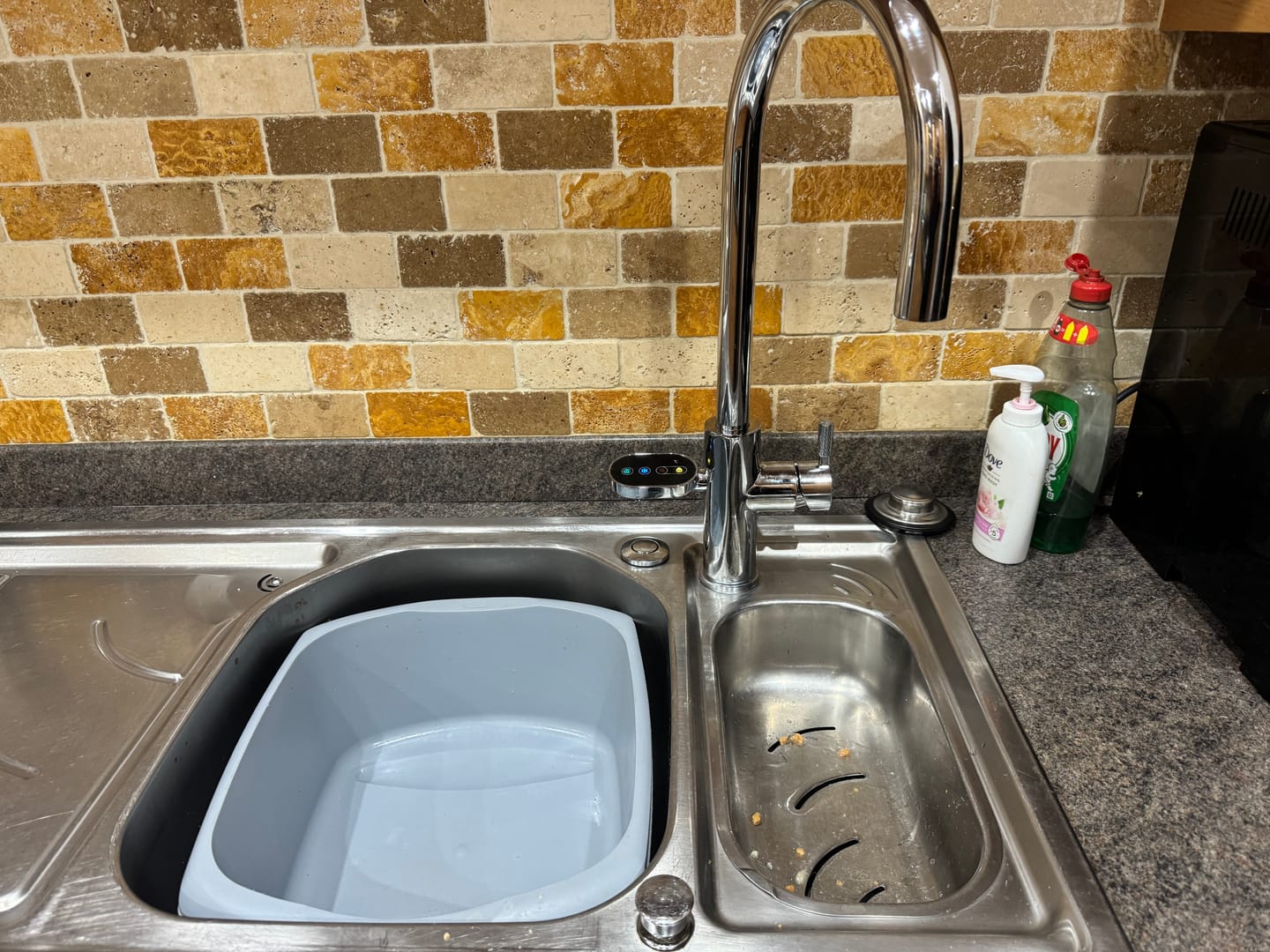 Customer photo review of ARNO Flex 5 in 1 Chrome Instant Boiling Hot Water Tap