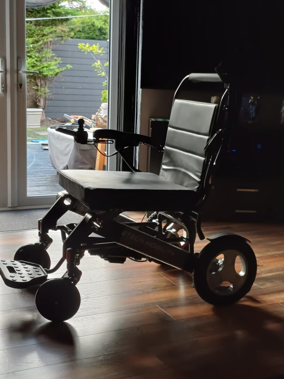 Customer photo review of Enterprise 200 – Bariatric Folding Electric Wheelchair with Premium 350W Brushless Motors (200kg Load, 53cm Seat)